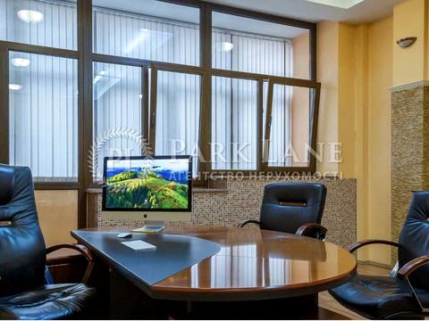 комерційна за адресою Лютеранська вул., 10-А