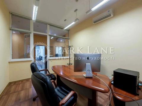 комерційна за адресою Лютеранська вул., 10-А