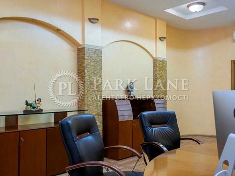 комерційна за адресою Лютеранська вул., 10-А