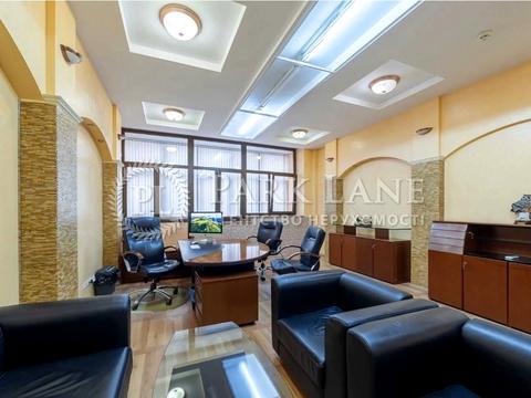 комерційна за адресою Лютеранська вул., 10-А