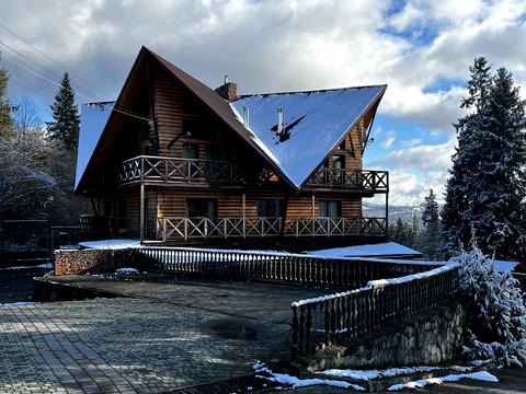 комерційна за адресою Січових стрільців, 17