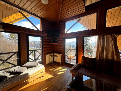 комерційна за адресою Січових стрільців, 17