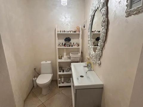 комерційна за адресою Старокозацька вул. (Комсомольська), 21