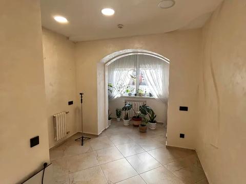 комерційна за адресою Старокозацька вул. (Комсомольська), 21