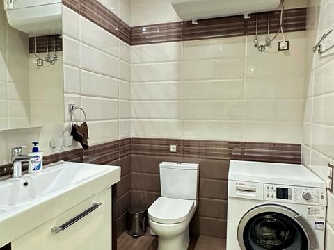 квартира за адресою Андрія Верхогляда вул. (Михайла Драгомирова), 5