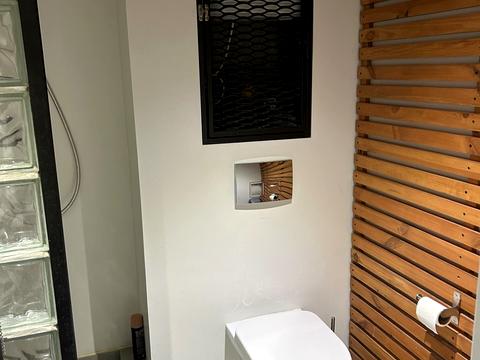 комерційна за адресою Михайла Максимовича вул. (Онуфрія Трутенка), 3-Д