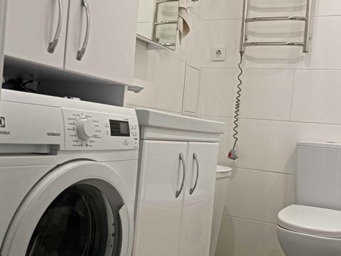 квартира за адресою Юнацька вул., 10