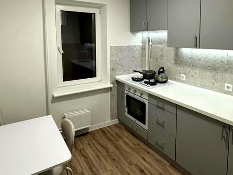 квартира за адресою Ревуцького вул., 15