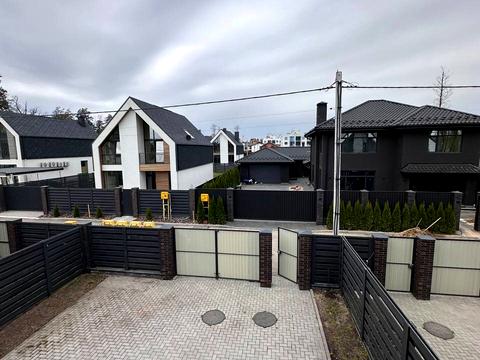 дом по адресу Комфортна