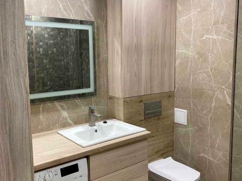 квартира за адресою Домбровського вул., 3б, к.4-7