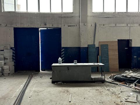 комерційна за адресою Приколійна вул., 21