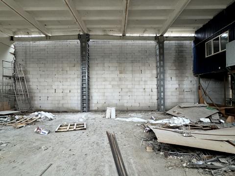 комерційна за адресою Приколійна вул., 21