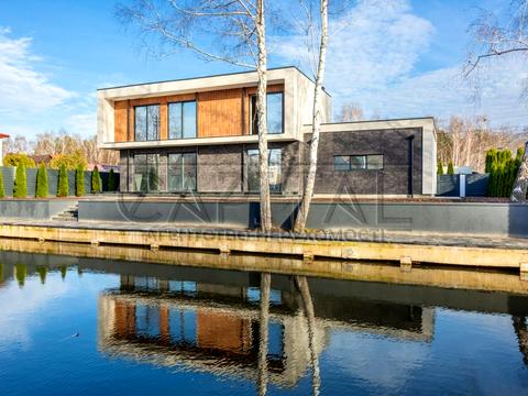 дом по адресу Луговая ул.