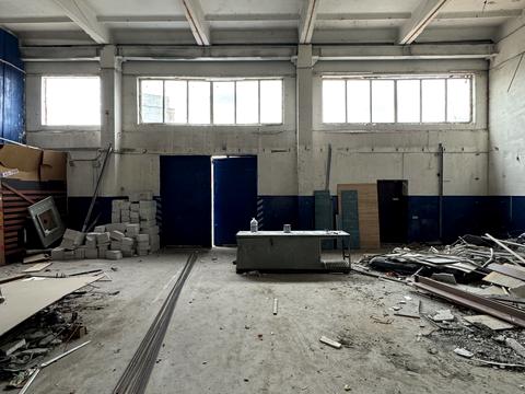 комерційна за адресою Приколійна вул., 21