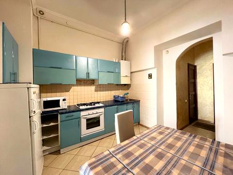 квартира за адресою Пантелеймона Куліша вул., 35