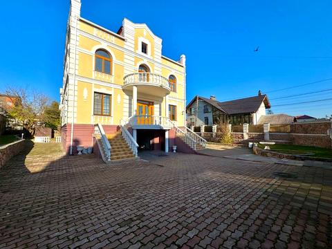 комерційна за адресою Зоряний пров., 9/2