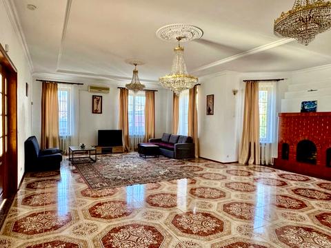 комерційна за адресою Зоряний пров., 9/2