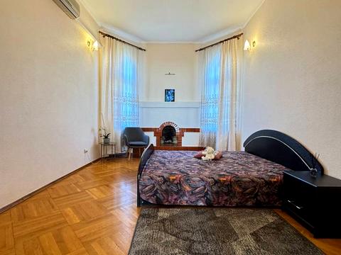 комерційна за адресою Зоряний пров., 9/2