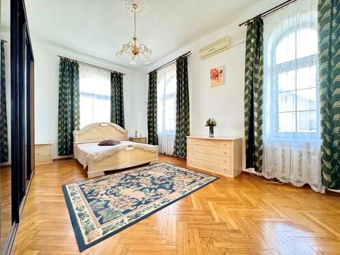 комерційна за адресою Зоряний пров., 9/2