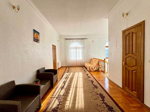 комерційна за адресою Зоряний пров., 9/2