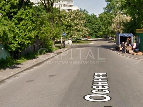 ділянка за адресою Осіння вул.
