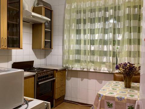 квартира за адресою Червоної Калини просп. (Володимира Маяковського), 64