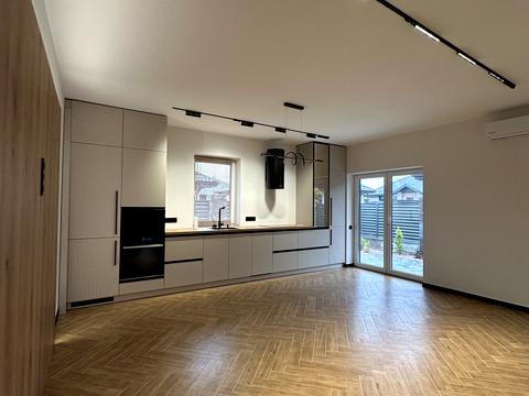 будинок за адресою Бориса Лятошинського вул. (1 Травня), 12