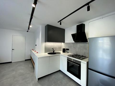 квартира за адресою Степана Бандери вул., 20