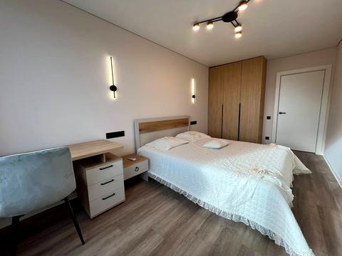 квартира за адресою Степана Бандери вул., 77-Б