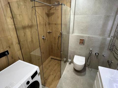 квартира за адресою Степана Бандери вул., 77-Б