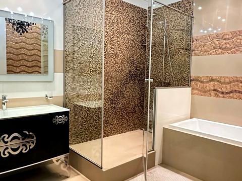 квартира за адресою Андрія Верхогляда вул. (Михайла Драгомирова), 5