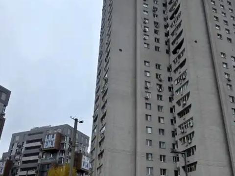 квартира по адресу Героев просп., 1