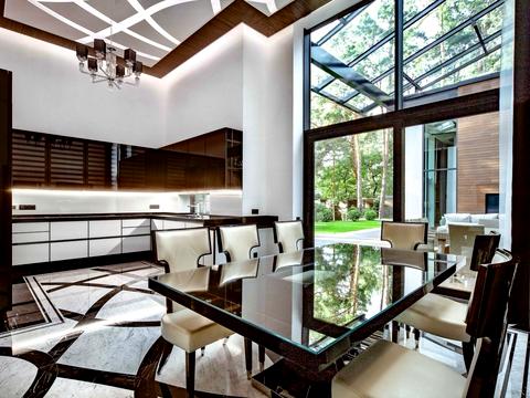 дом по адресу  ул.