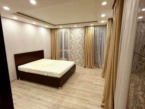 квартира по адресу Левка Лукʼяненка ул. (Василия Жуковского), 16, 18, 20, 24