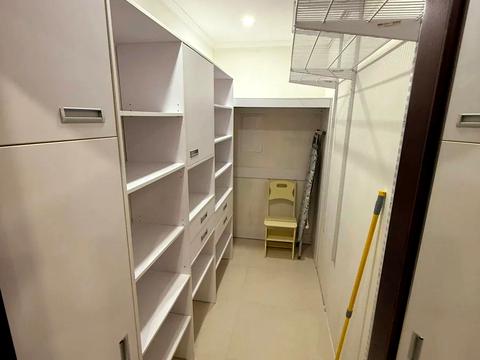 квартира по адресу Левка Лукʼяненка ул. (Василия Жуковского), 16, 18, 20, 24