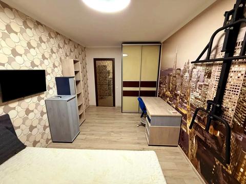 квартира по адресу Левка Лукʼяненка ул. (Василия Жуковского), 16, 18, 20, 24