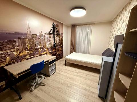 квартира по адресу Левка Лукʼяненка ул. (Василия Жуковского), 16, 18, 20, 24