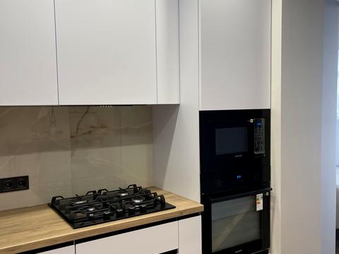 квартира за адресою Молодіжна вул., 10