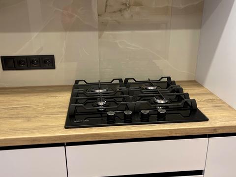 квартира за адресою Молодіжна вул., 10