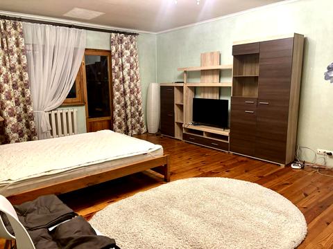 будинок за адресою Павла Загребельного вул. (Миколи Раєвського)