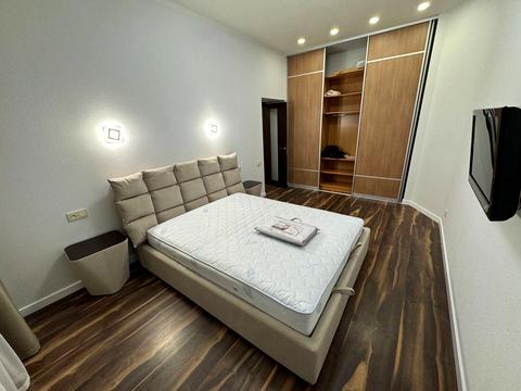 квартира по адресу Яворницкого ул., 6