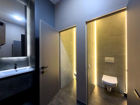 комерційна за адресою Жилянська вул., 68