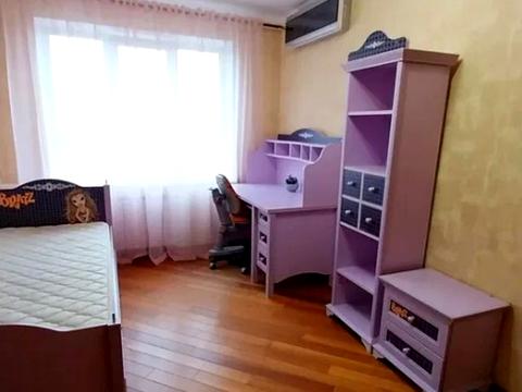 квартира за адресою Київ, Оболонська пл. (Дружби Народів СРСР), 1