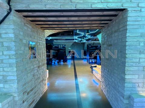 коммерческая по адресу Князей Острожских ул. (Московська), 8