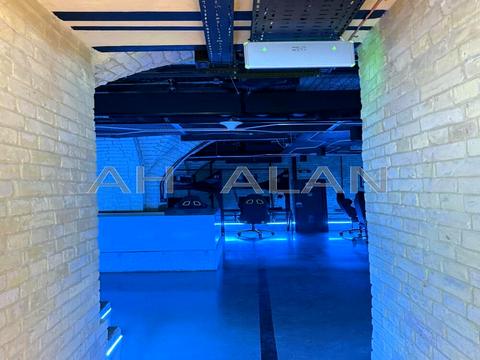 коммерческая по адресу Князей Острожских ул. (Московська), 8