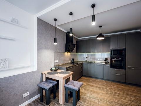 квартира по адресу Академика Глушкова просп., 9-Д