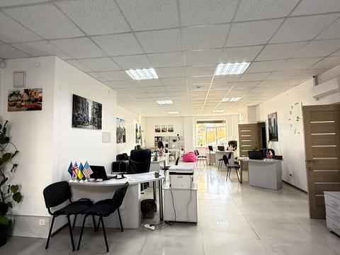 комерційна за адресою Героїв УПА вул., 29