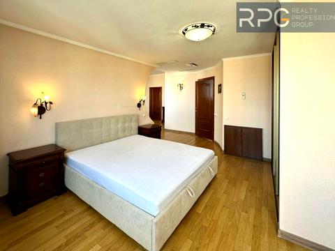 комерційна за адресою Старонаводницька вул., 13