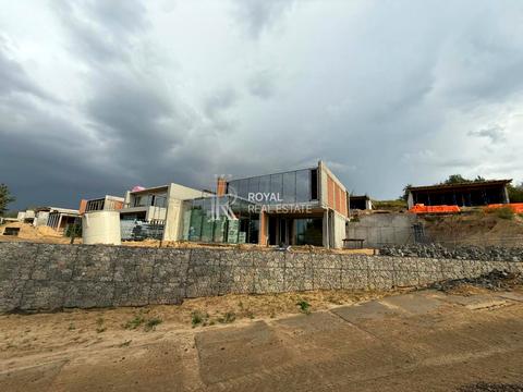 дом по адресу Луговая ул.