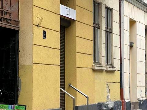 коммерческая по адресу Креховская ул., 9